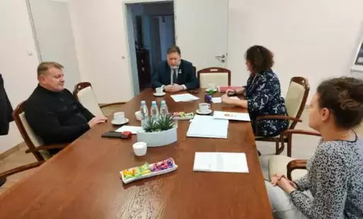 Zdjęcie do Zawarto umowę o udzielanie dotacji na renowację zabytk&oacute;w